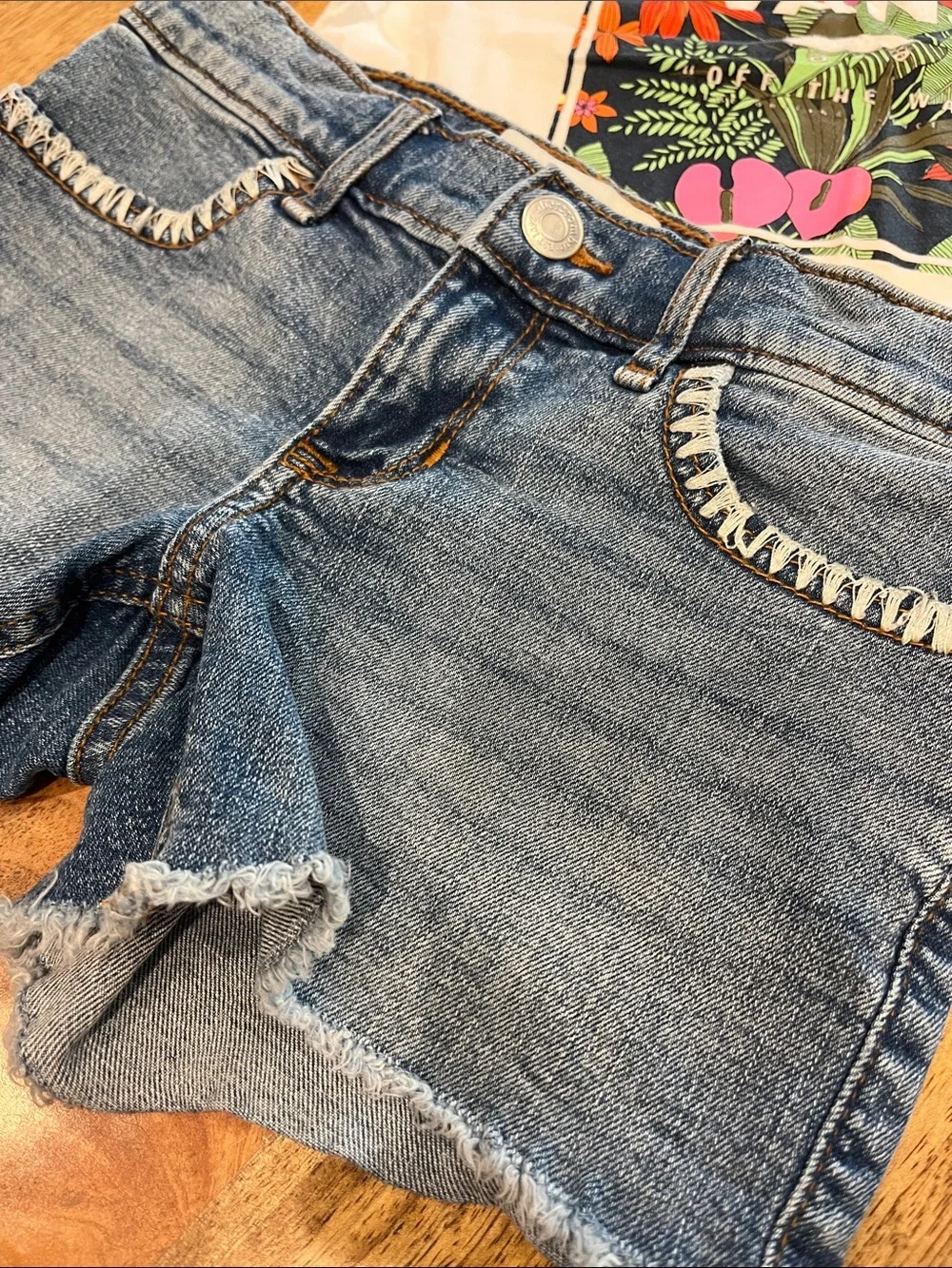 Abercrombie Kids Shorts + Vans Tee